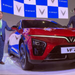 インドへの生産移管が脚光世界向けスマホ出荷は成功事例