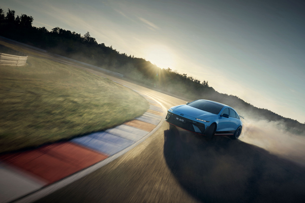 現代自が高性能ＥＶ、アイオニック６Ｎ発表