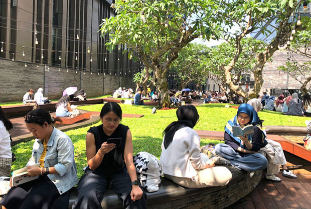 インドネシアの国立図書館によると、…