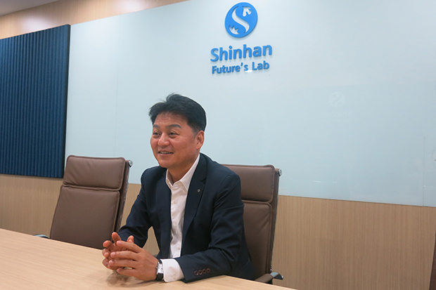 新韓銀、日系市場に参入事業仲介、駐在員向け個人金融も