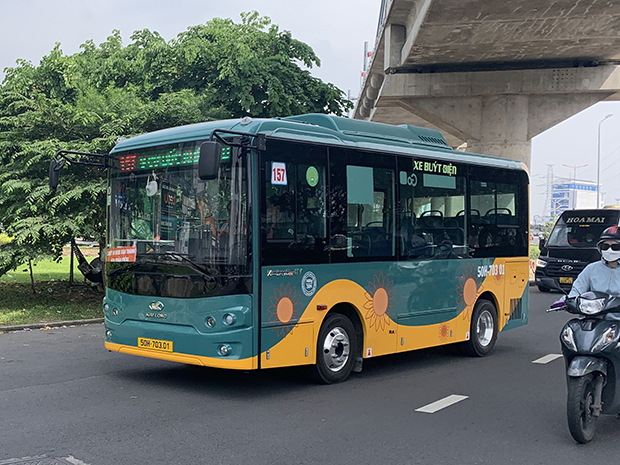 30年までに全バスをグリーン化、ホーチミン