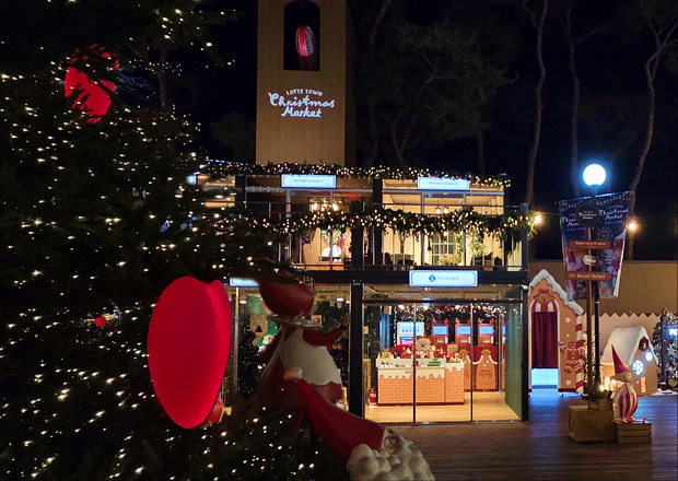 富士フイルム、Ｘマス市場でフォトブース