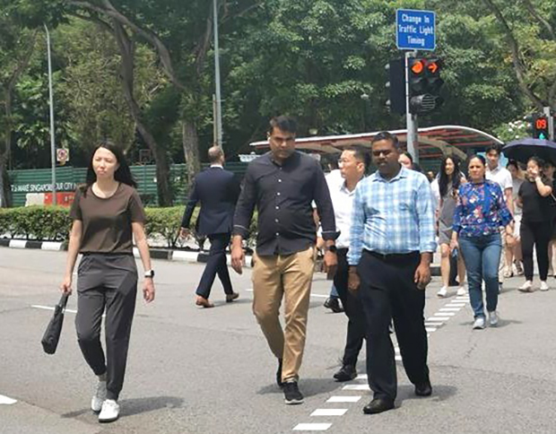 企業の採用意欲、４年ぶり低水準仕事の需要減、米社調査